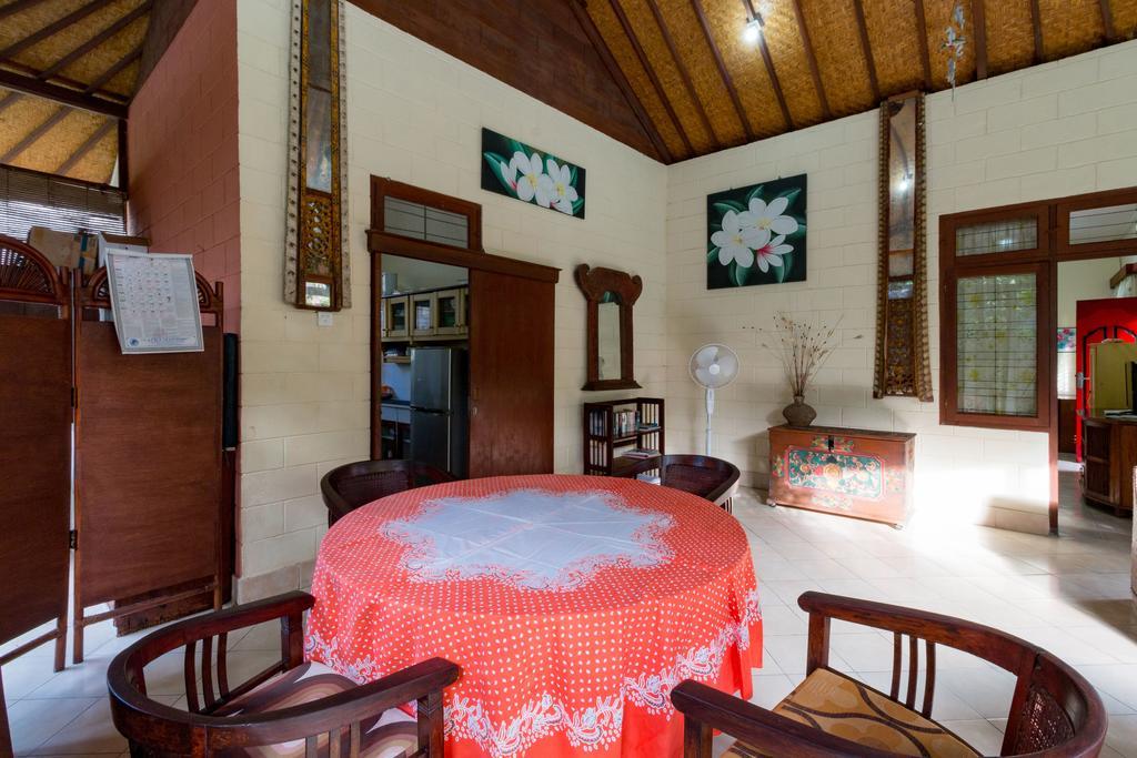 Baruna Sanur Hotell Rum bild