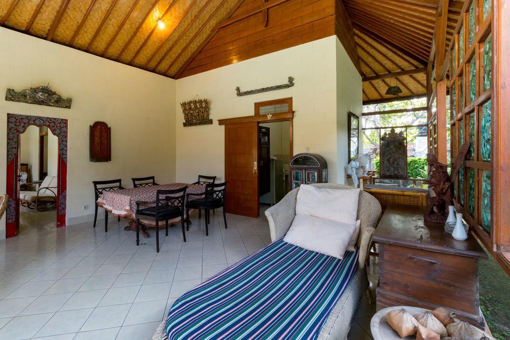 Baruna Sanur Hotell Rum bild